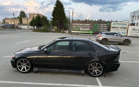 Toyota Altezza, 1999 год, 900 000 рублей, 7 фотография