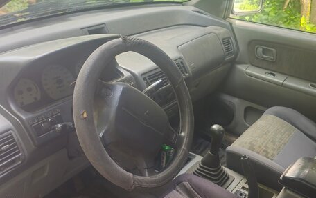 Mitsubishi Space Runner II, 1995 год, 100 000 рублей, 10 фотография
