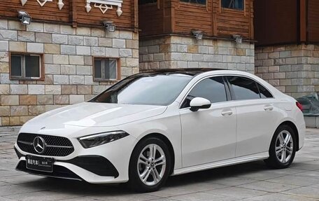 Mercedes-Benz A-Класс, 2023 год, 1 980 000 рублей, 2 фотография