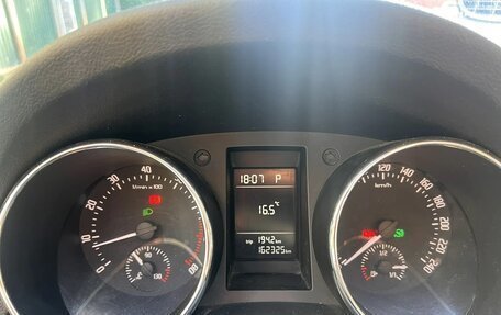 Skoda Yeti I рестайлинг, 2013 год, 990 000 рублей, 18 фотография