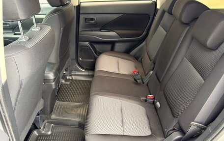 Mitsubishi Outlander III рестайлинг 3, 2017 год, 1 760 000 рублей, 23 фотография