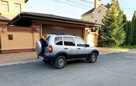 Chevrolet Niva I рестайлинг, 2005 год, 265 000 рублей, 2 фотография