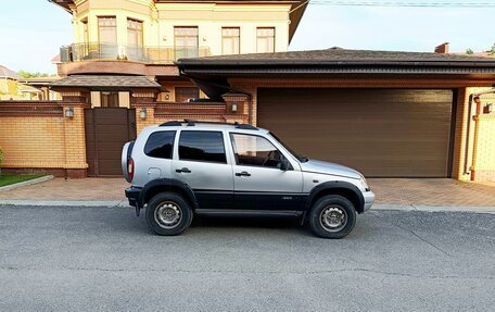 Chevrolet Niva I рестайлинг, 2005 год, 265 000 рублей, 3 фотография