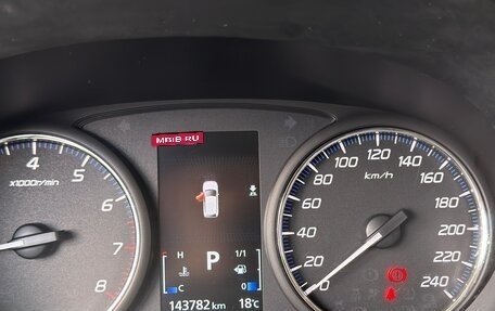 Mitsubishi Outlander III рестайлинг 3, 2017 год, 1 760 000 рублей, 19 фотография