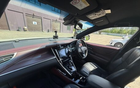 Toyota Harrier, 2019 год, 3 450 000 рублей, 11 фотография