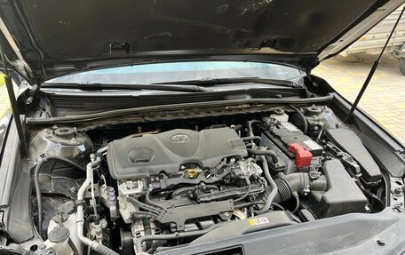 Toyota Camry, 2022 год, 3 800 000 рублей, 4 фотография