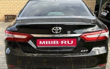 Toyota Camry, 2022 год, 3 800 000 рублей, 7 фотография