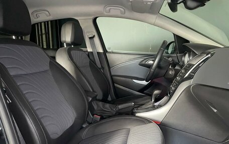 Opel Astra J, 2013 год, 924 000 рублей, 11 фотография