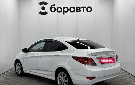 Hyundai Solaris II рестайлинг, 2013 год, 920 000 рублей, 4 фотография