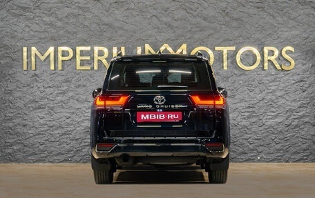 Toyota Land Cruiser, 2026 год, 15 800 000 рублей, 10 фотография