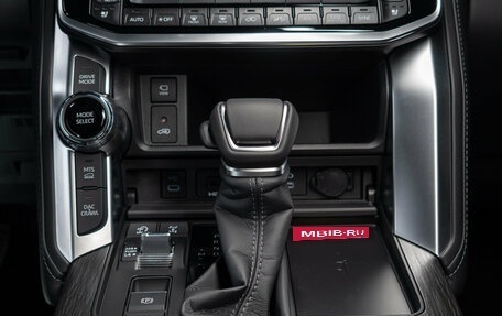 Toyota Land Cruiser, 2026 год, 15 800 000 рублей, 23 фотография