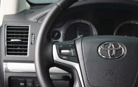 Toyota Land Cruiser 200, 2015 год, 4 999 000 рублей, 13 фотография