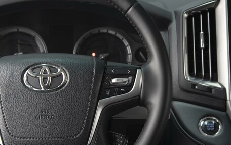 Toyota Land Cruiser 200, 2015 год, 4 999 000 рублей, 14 фотография