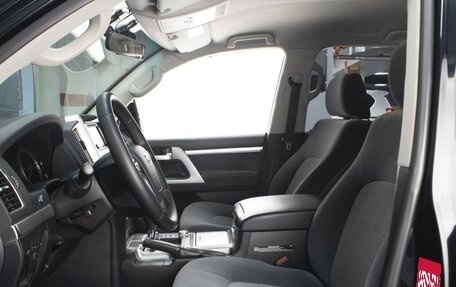 Toyota Land Cruiser 200, 2015 год, 4 999 000 рублей, 9 фотография