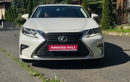 Lexus ES VII, 2015 год, 2 600 000 рублей, 1 фотография