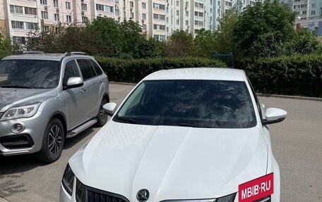 Skoda Octavia, 2017 год, 1 870 000 рублей, 2 фотография