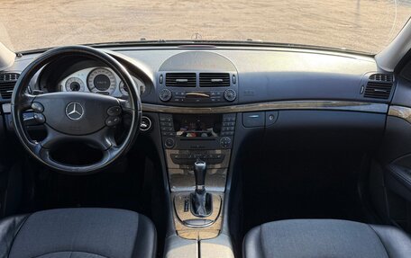 Mercedes-Benz E-Класс, 2007 год, 935 000 рублей, 11 фотография