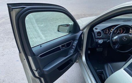 Mercedes-Benz C-Класс, 2011 год, 1 550 000 рублей, 12 фотография