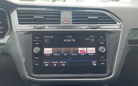 Volkswagen Tiguan II, 2019 год, 2 650 000 рублей, 20 фотография