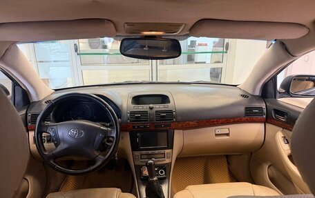 Toyota Avensis III рестайлинг, 2003 год, 546 500 рублей, 10 фотография