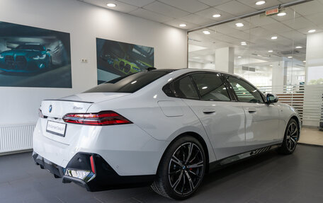 BMW 5 серия, 2024 год, 8 400 000 рублей, 2 фотография