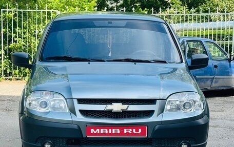 Chevrolet Niva I рестайлинг, 2013 год, 570 000 рублей, 1 фотография