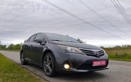 Toyota Avensis III рестайлинг, 2011 год, 1 225 000 рублей, 1 фотография