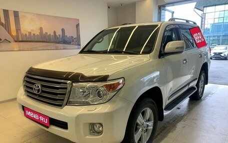Toyota Land Cruiser 200, 2014 год, 3 675 000 рублей, 1 фотография