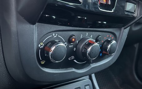 Renault Duster I рестайлинг, 2018 год, 1 300 000 рублей, 15 фотография