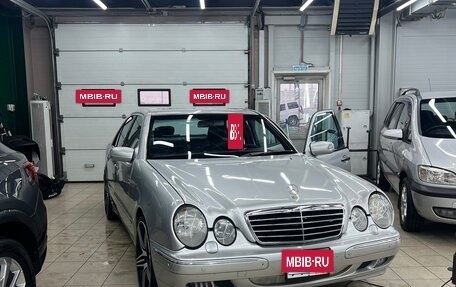 Mercedes-Benz E-Класс, 2000 год, 400 000 рублей, 2 фотография
