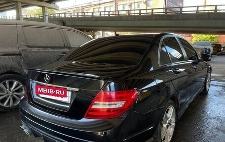 Mercedes-Benz C-Класс, 2013 год, 1 300 000 рублей, 3 фотография