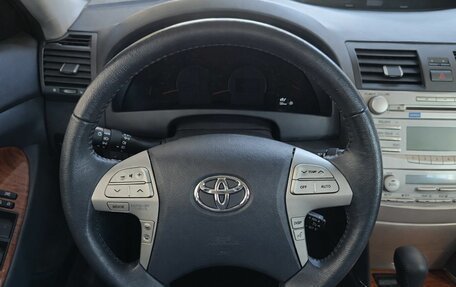 Toyota Camry, 2011 год, 1 850 000 рублей, 10 фотография