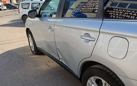 Mitsubishi Outlander III рестайлинг 3, 2013 год, 1 250 000 рублей, 14 фотография