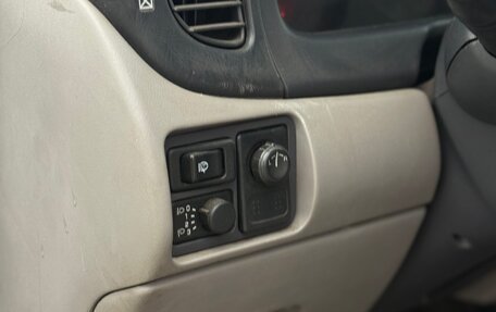 Nissan Almera, 2002 год, 235 000 рублей, 12 фотография