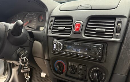 Nissan Almera, 2002 год, 235 000 рублей, 13 фотография