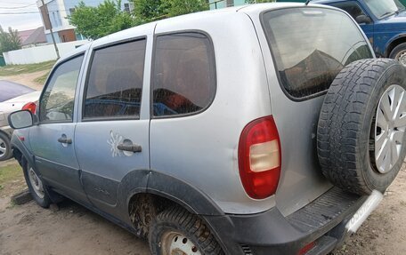 Chevrolet Niva I рестайлинг, 2005 год, 260 000 рублей, 5 фотография
