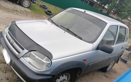 Chevrolet Niva I рестайлинг, 2005 год, 260 000 рублей, 3 фотография