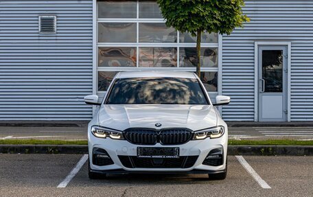 BMW 3 серия, 2019 год, 3 895 000 рублей, 2 фотография
