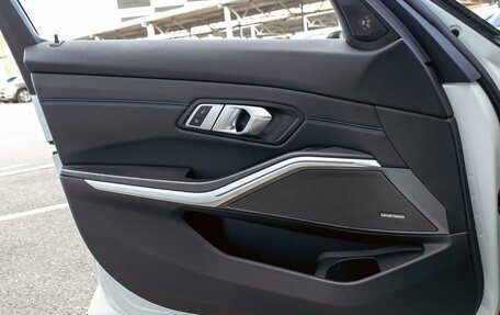 BMW 3 серия, 2019 год, 3 895 000 рублей, 12 фотография