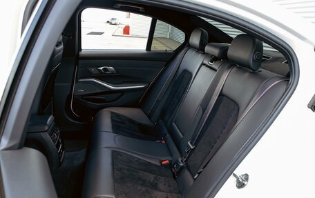 BMW 3 серия, 2019 год, 3 895 000 рублей, 18 фотография