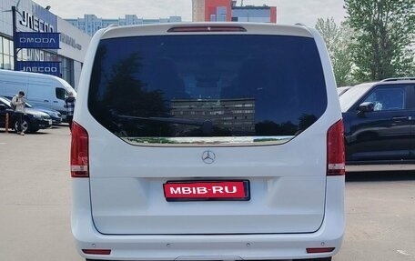 Mercedes-Benz V-Класс, 2022 год, 6 615 000 рублей, 7 фотография