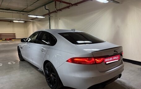 Jaguar XF II, 2016 год, 2 390 000 рублей, 4 фотография