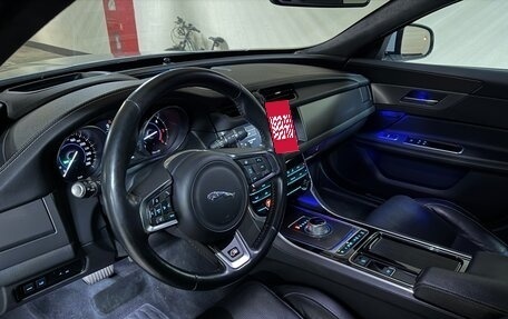 Jaguar XF II, 2016 год, 2 390 000 рублей, 14 фотография