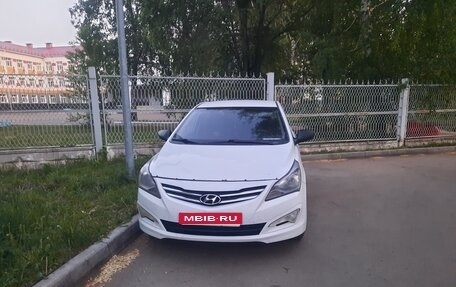 Hyundai Solaris II рестайлинг, 2014 год, 500 000 рублей, 1 фотография