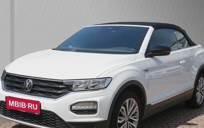 Volkswagen T-Roc I, 2022 год, 2 437 686 рублей, 1 фотография