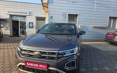 Volkswagen T-Roc I, 2022 год, 2 535 659 рублей, 1 фотография