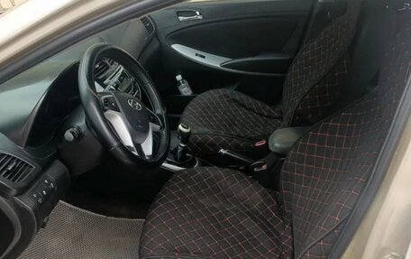 Hyundai Solaris II рестайлинг, 2013 год, 720 000 рублей, 7 фотография