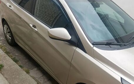 Hyundai Solaris II рестайлинг, 2013 год, 720 000 рублей, 4 фотография