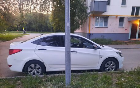 Hyundai Solaris II рестайлинг, 2014 год, 500 000 рублей, 3 фотография