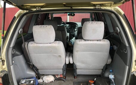 Toyota Previa II, 2000 год, 500 000 рублей, 6 фотография
